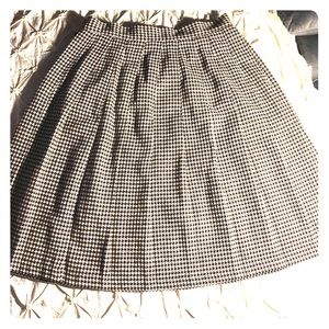 Stephanie Andrews houndstooth wool skirt